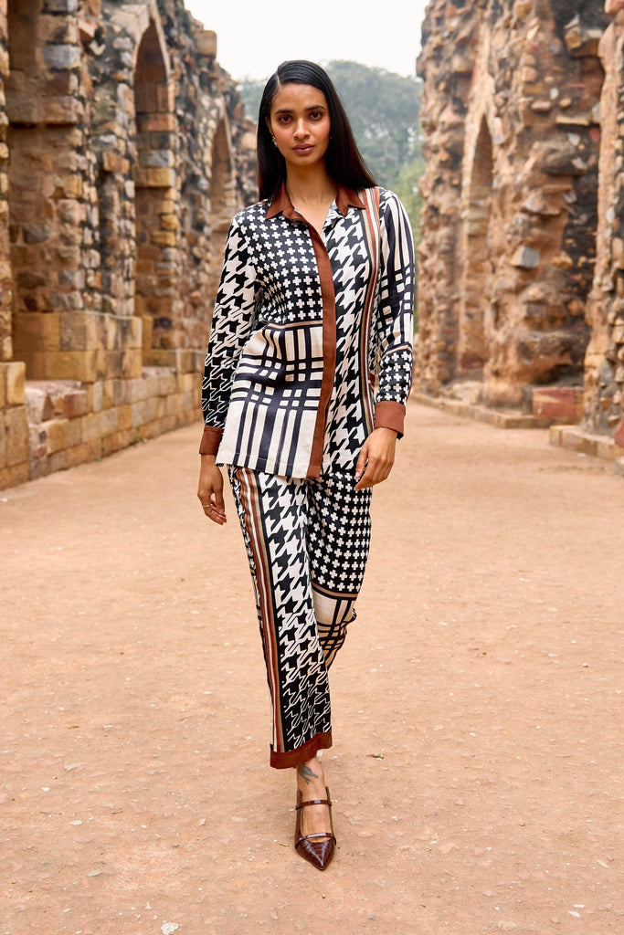 SIGNATURE PRINT SHIRT - dash and dot dash and dot