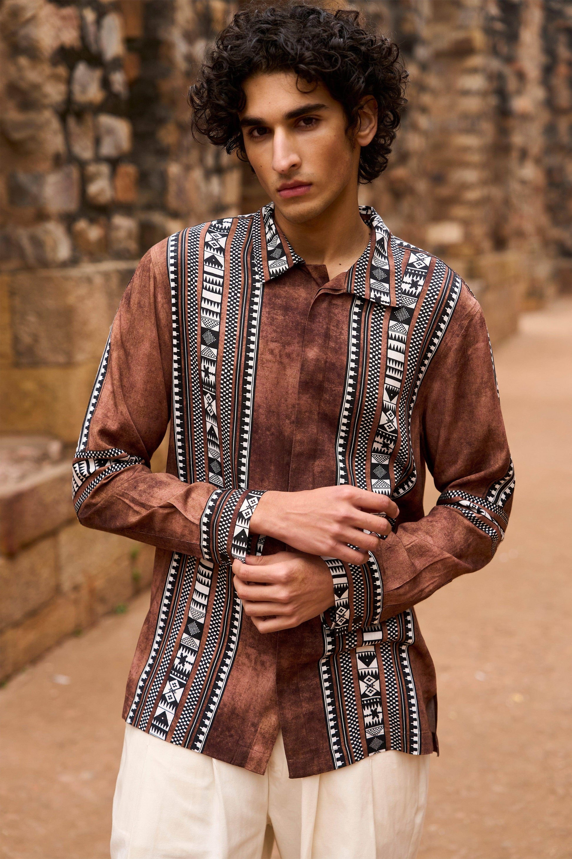 TRIBAL BORDER SHIRT - dash and dot