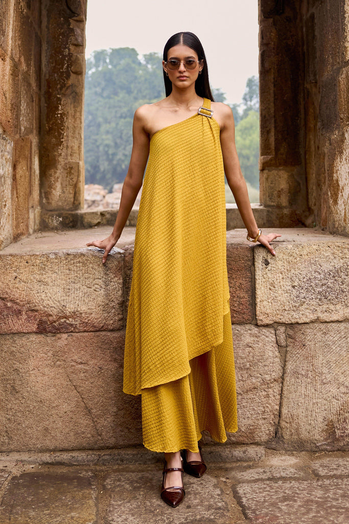 TEXTURED ONE SHOULDER SET - dash and dot dash and dot