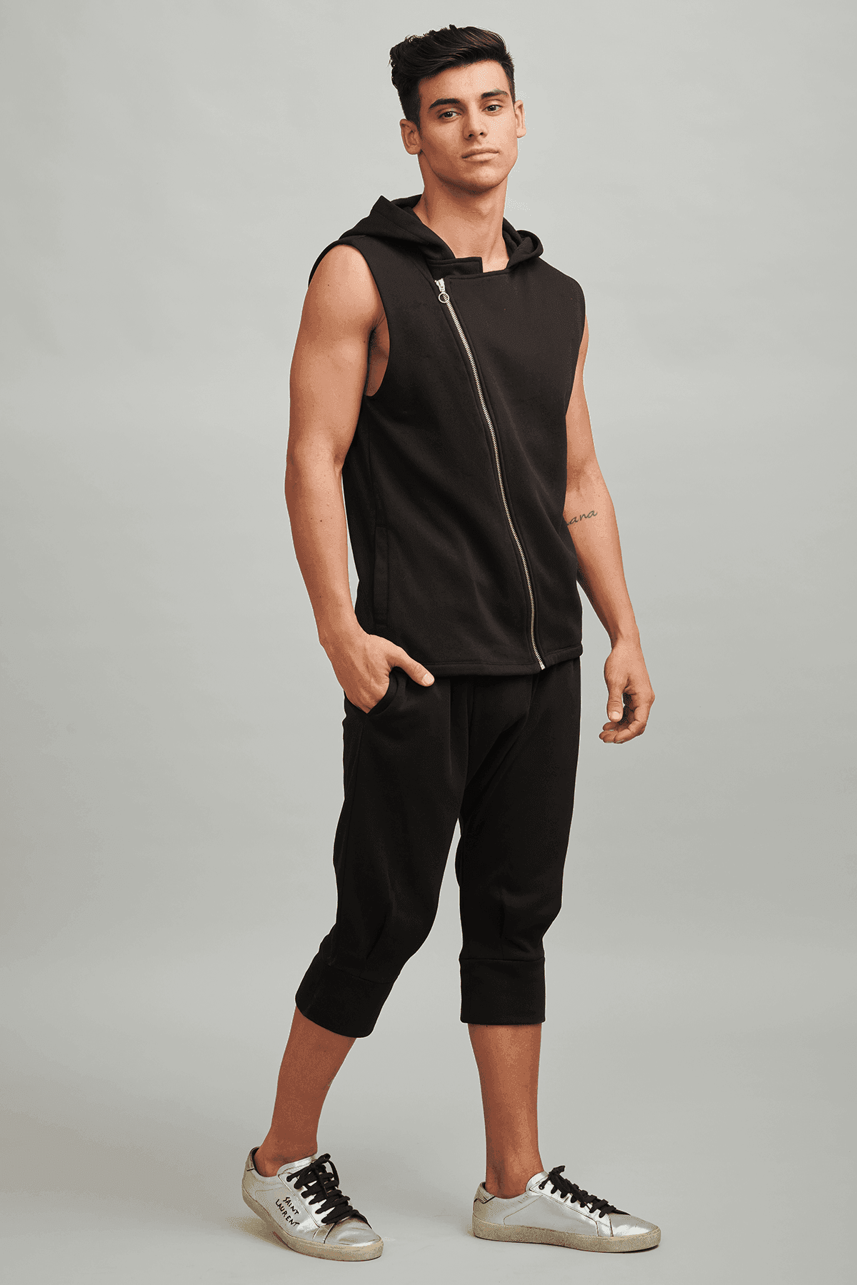 SLEEVELESS CROSS ZIP HOODIE CROP JOGGER SET - dash and dot