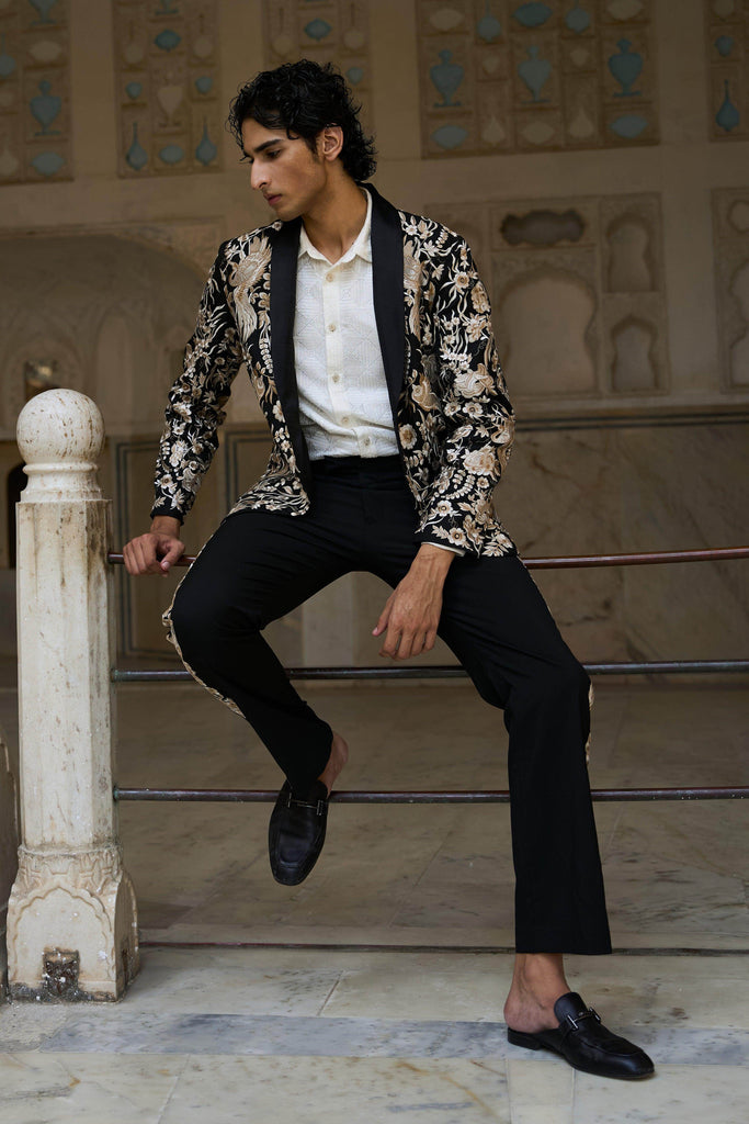 EMBROIDERED SUIT - dash and dot dash and dot