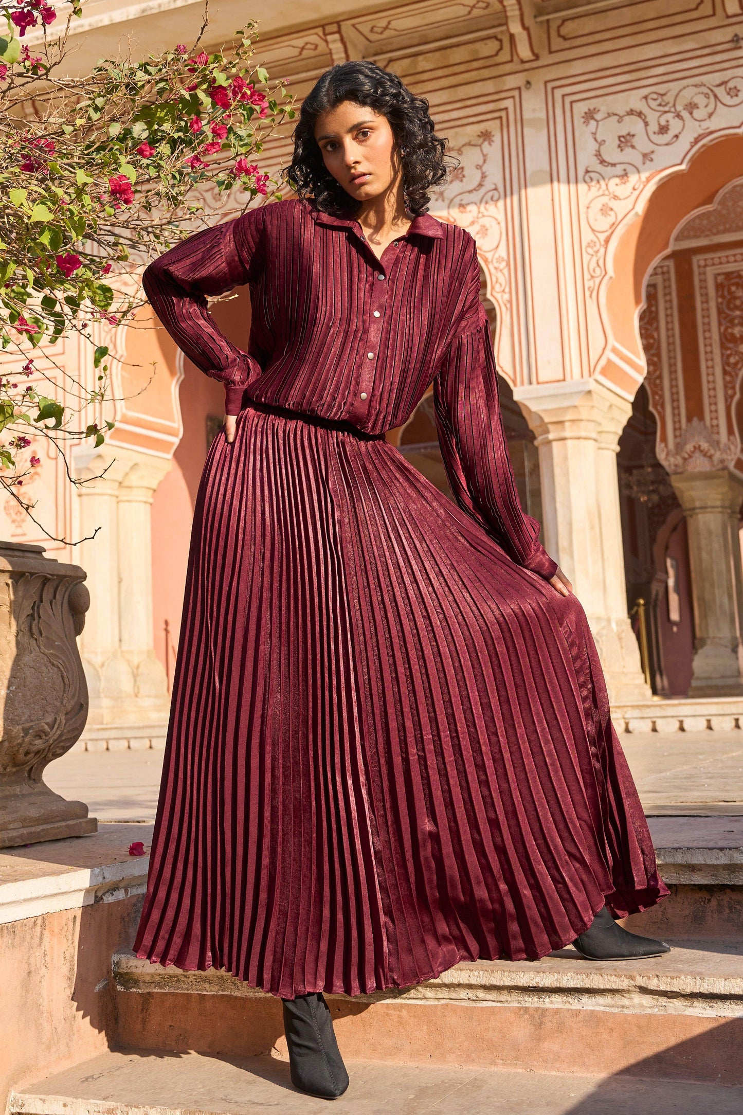 BURGUNDY PLEATED SKIRT - dash and dot