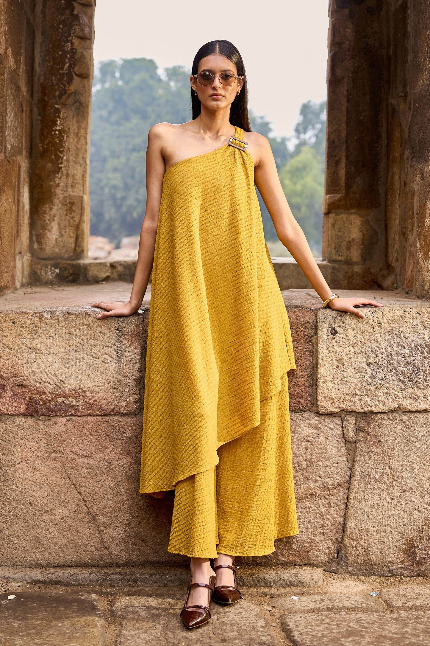 TEXTURED WIDE LEGGED PANT - dash and dot