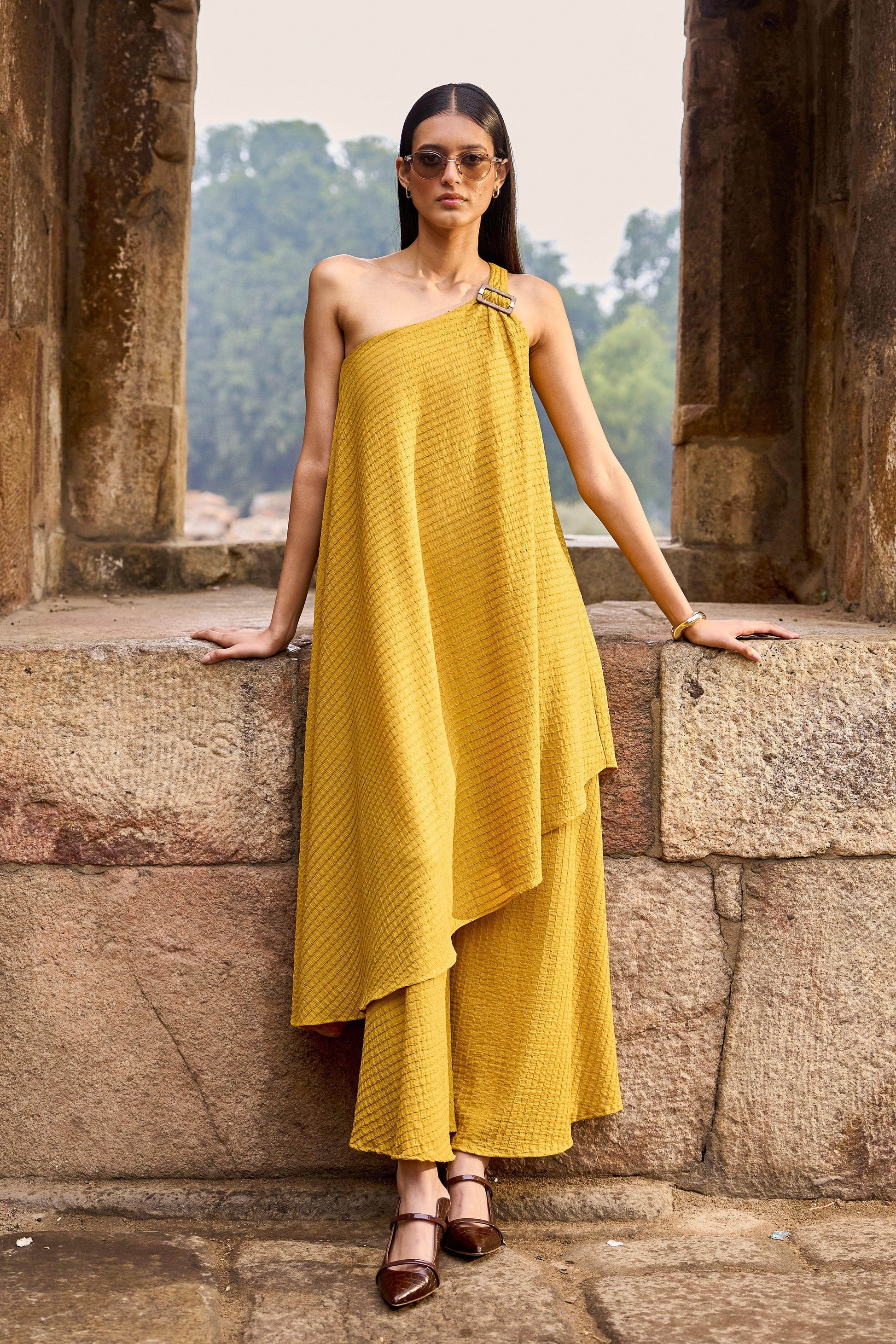 TEXTURED WIDE LEGGED PANT - dash and dot