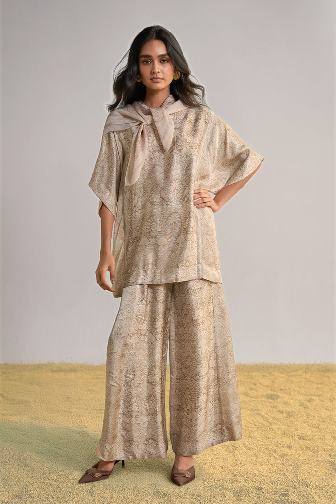 LACE PRINTED WIDE-LEGGED PANT SET dash and dot