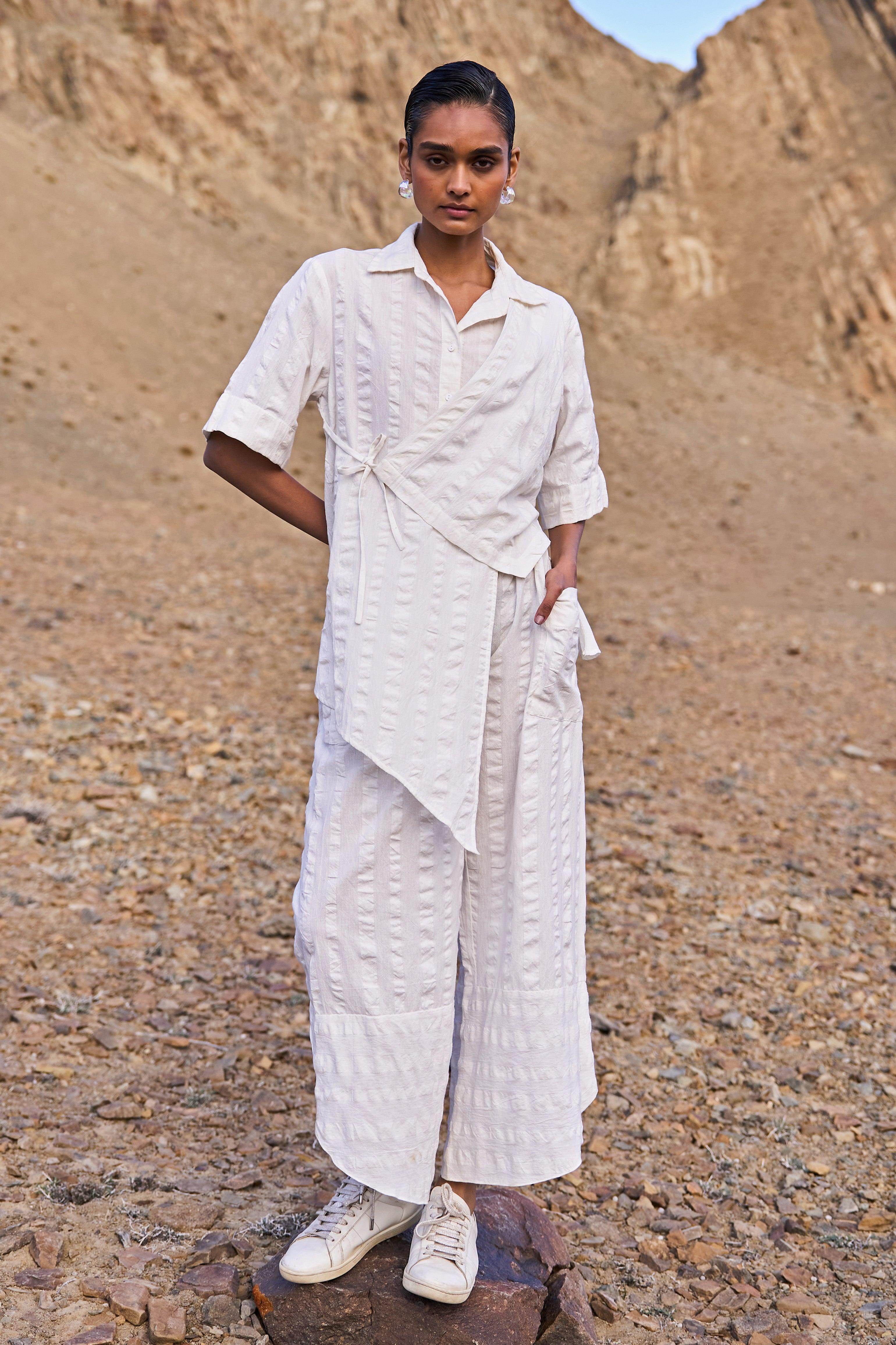 ASYMMETRIC SIDE-TIE TOP – dash and dot