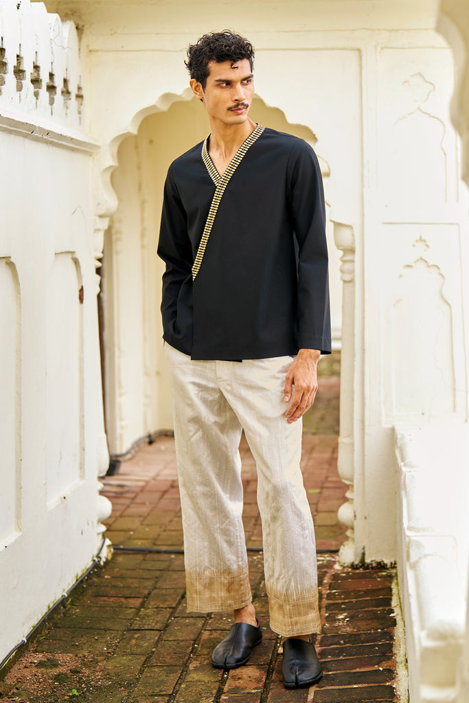 OVERLAP SHIRT WITH EMBROIDERY dash and dot