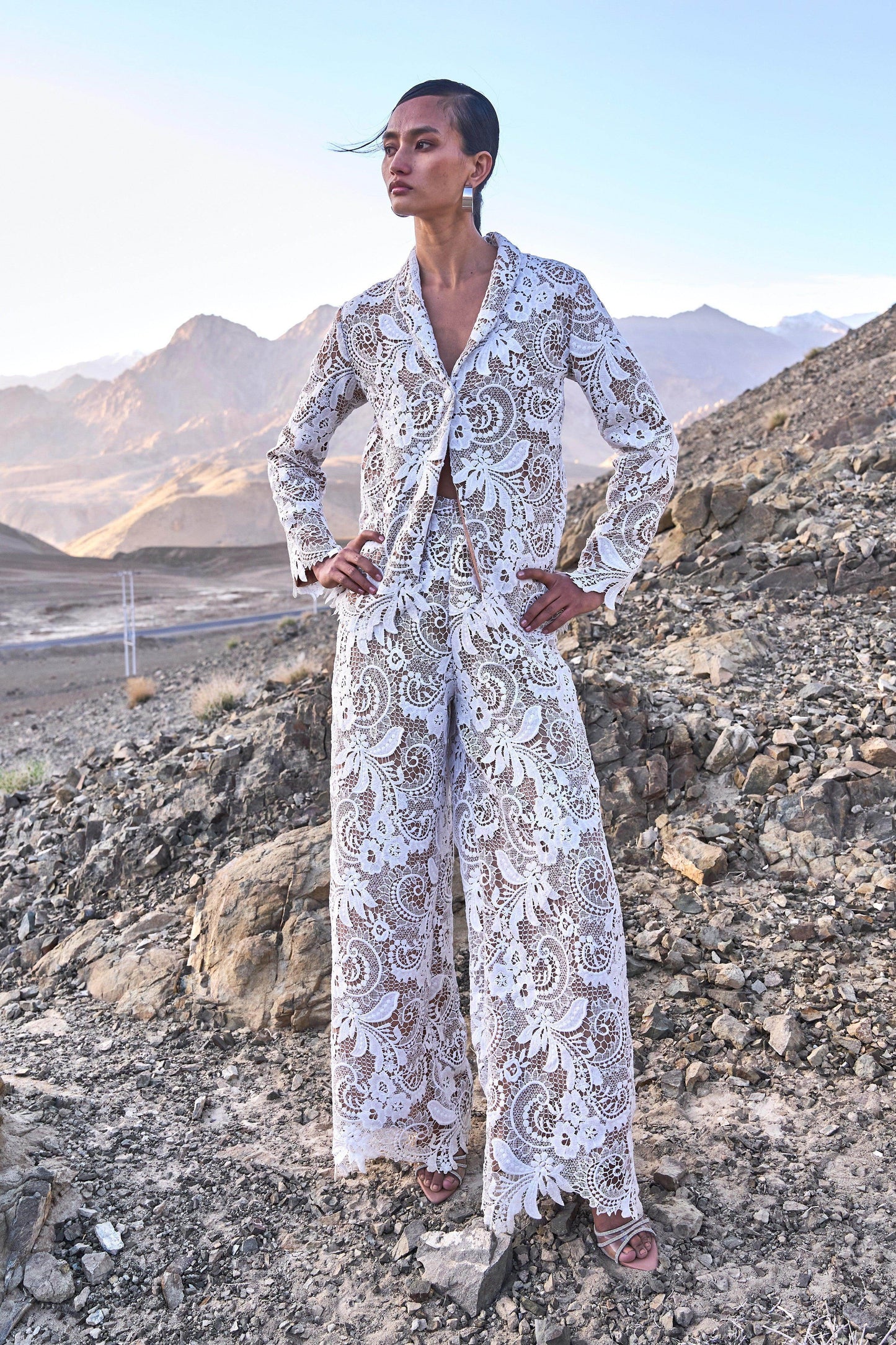 SCALLOPED LACE PANT - dash and dot