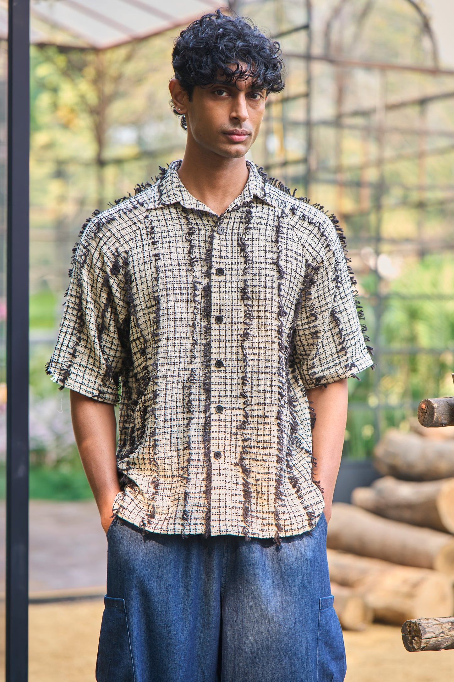 TEXTURED FRAYED SHIRT