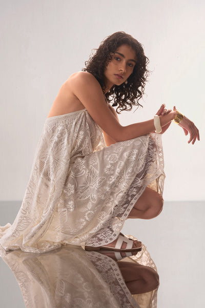 SCALLOPED LACE MINI