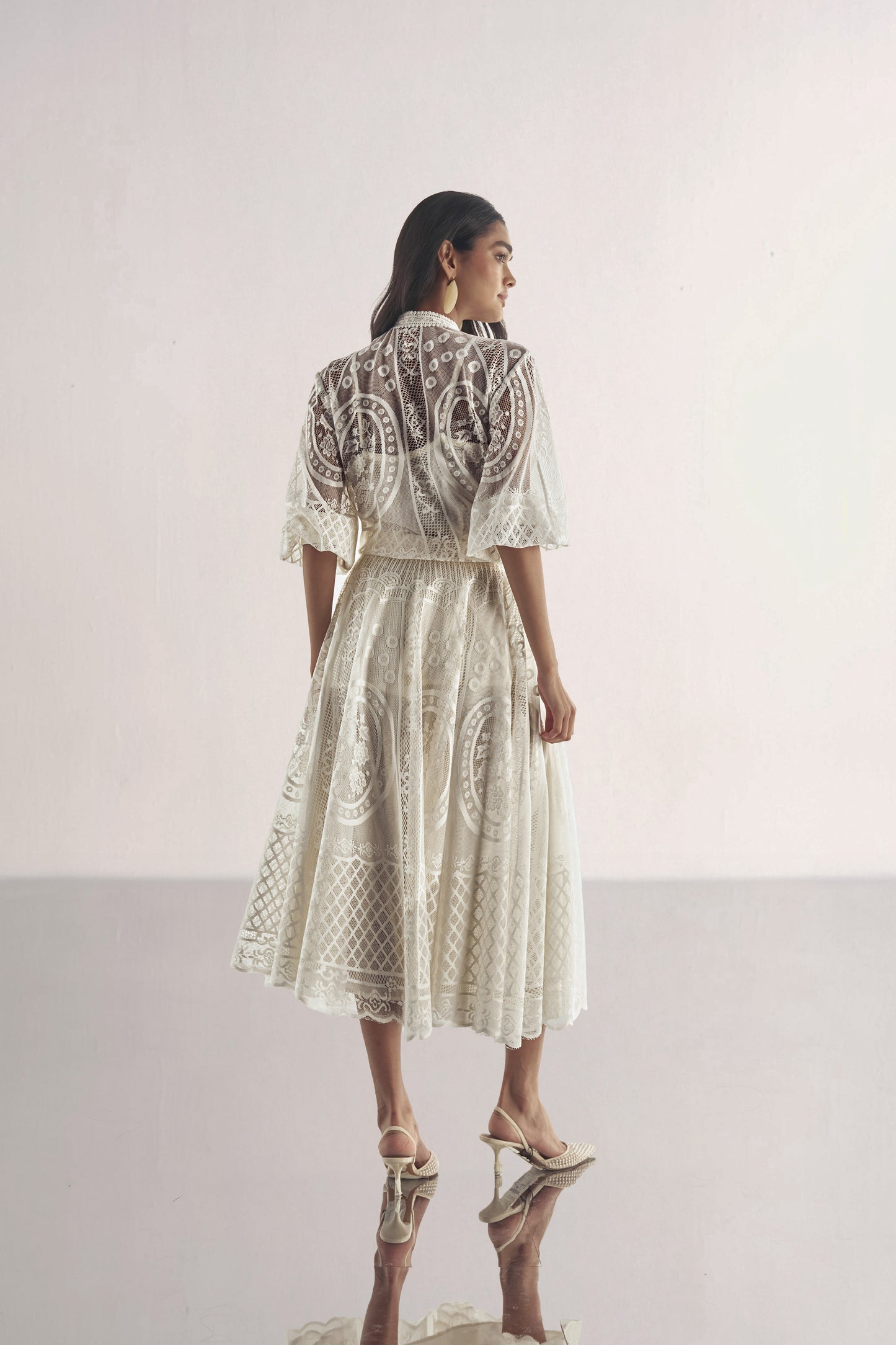 LACE & RUFFLE SHIRT & A-LINE LACE SKIRT