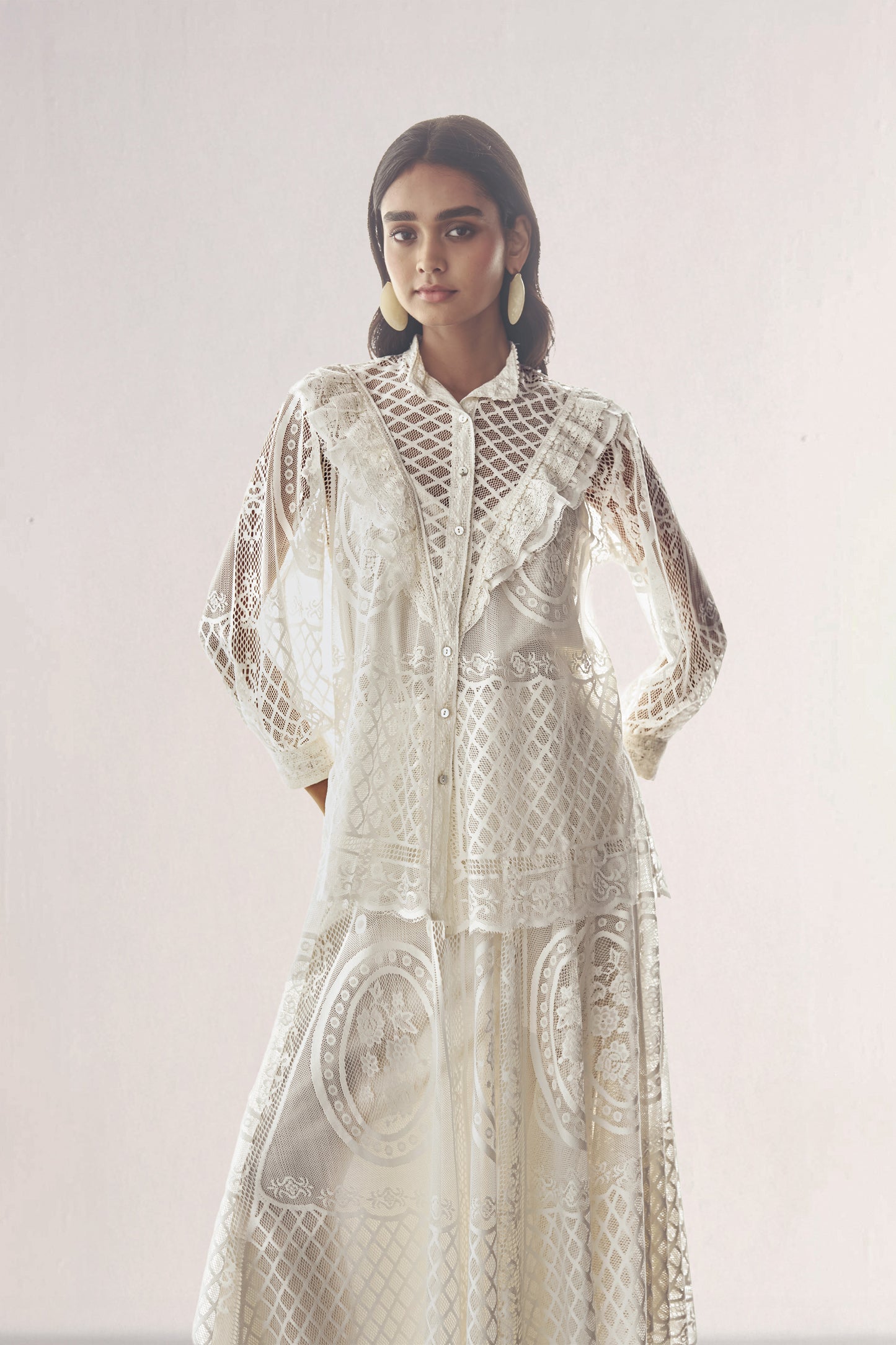 LACE & RUFFLE SHIRT & A-LINE LACE SKIRT