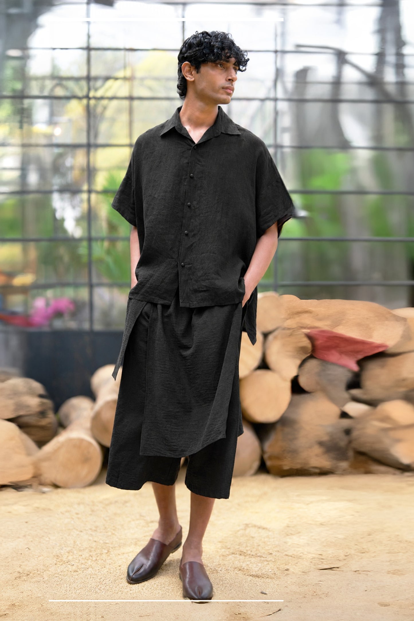 LINEN BOXY SHIRT & DRAPE PANEL CROP PANT