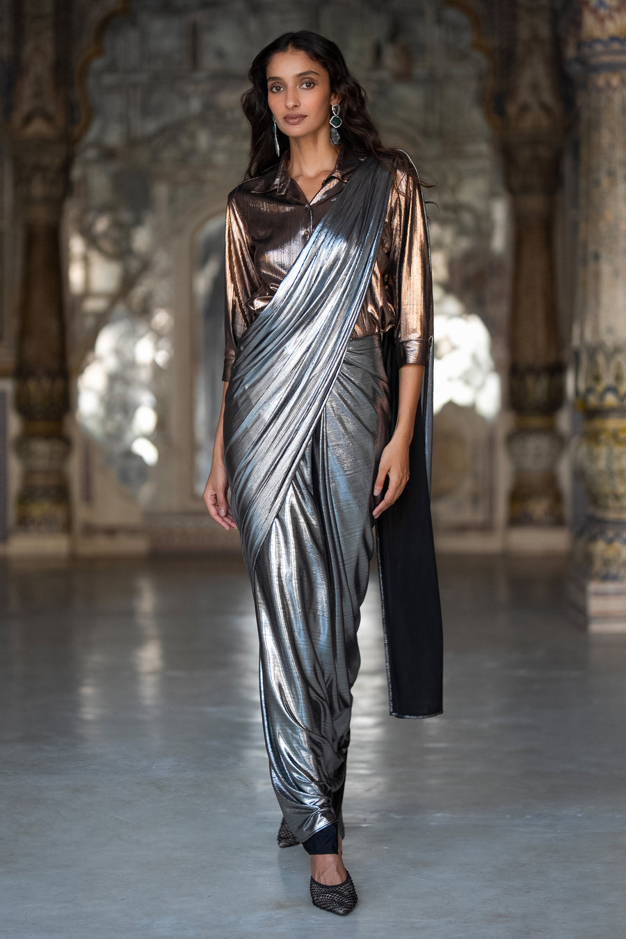 TEXTURED LAMÉ SHIRT & SARI DRAPE SKIRT SET