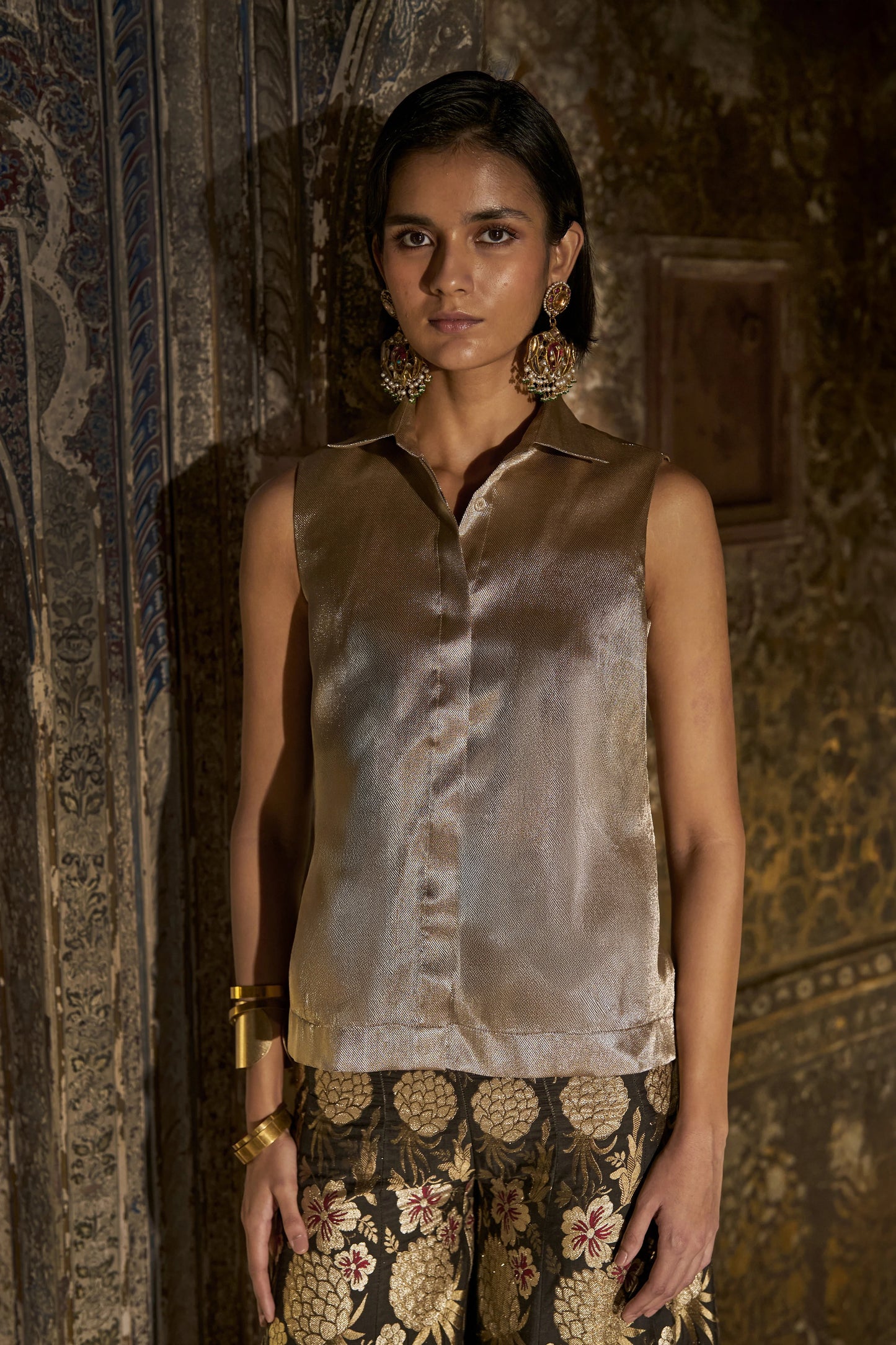 BENARES BROCADE SLEEVELESS SHIRT AND FLARED MOTIF PANT