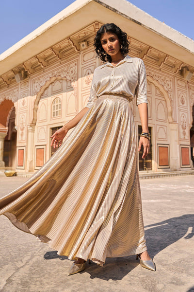 TEXTURED LAMÉ MAXI SKIRT - dash and dot