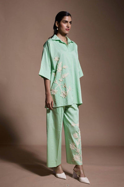 MOTIF EMBROIDERED SET - dash and dot