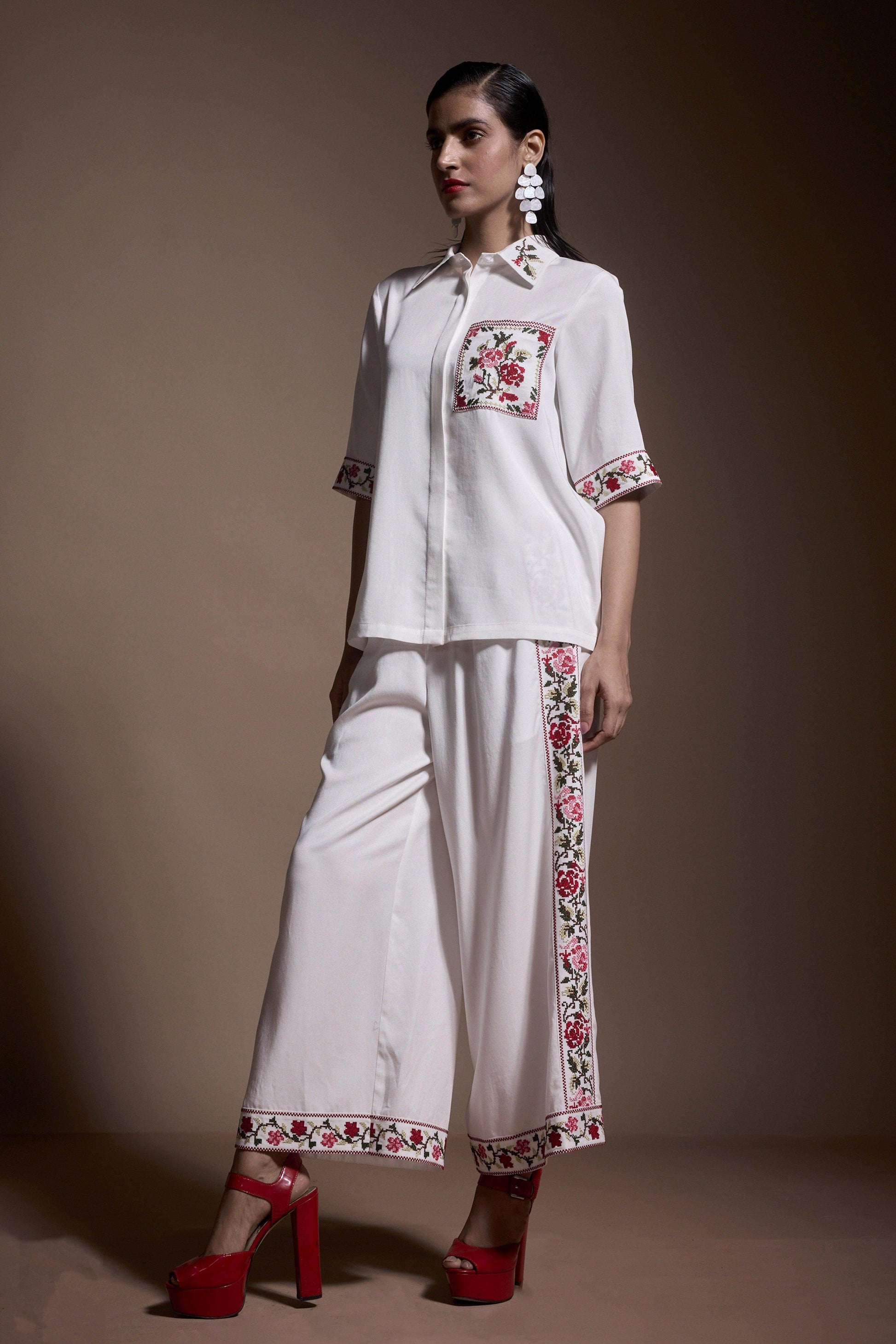 CROSS STITCH SET - dash and dot