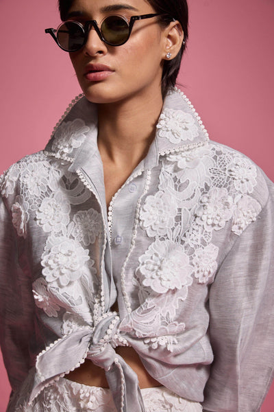 LACE APPLIQUE SHIRT - dash and dot