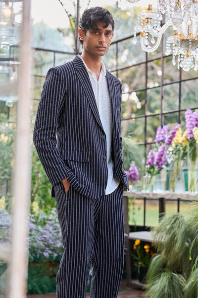 SEERSUCKER STRIPE BLAZER