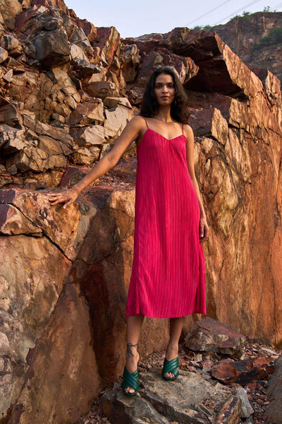 PINK PLEATED MIDI DRESS - dash and dot