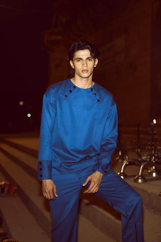 BUTTON ON SHIRT - dash and dot dash and dot