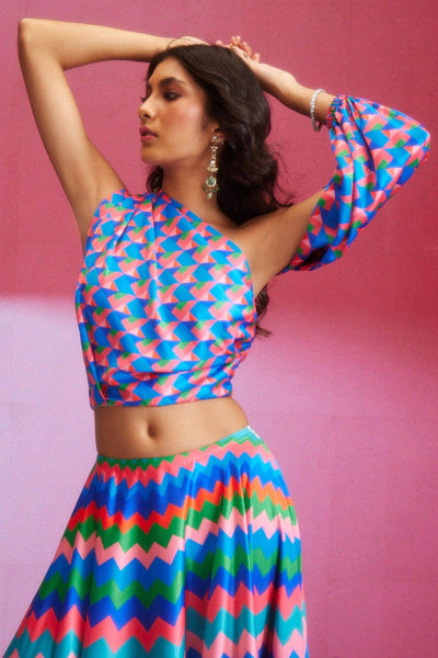 PRINTED DRAPED SLEEVE TOP - dash and dot