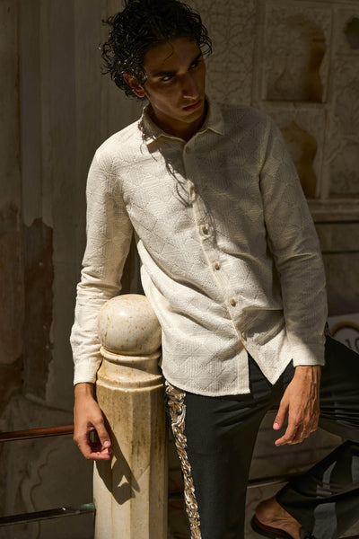 EMBROIDERED SHIRT - dash and dot