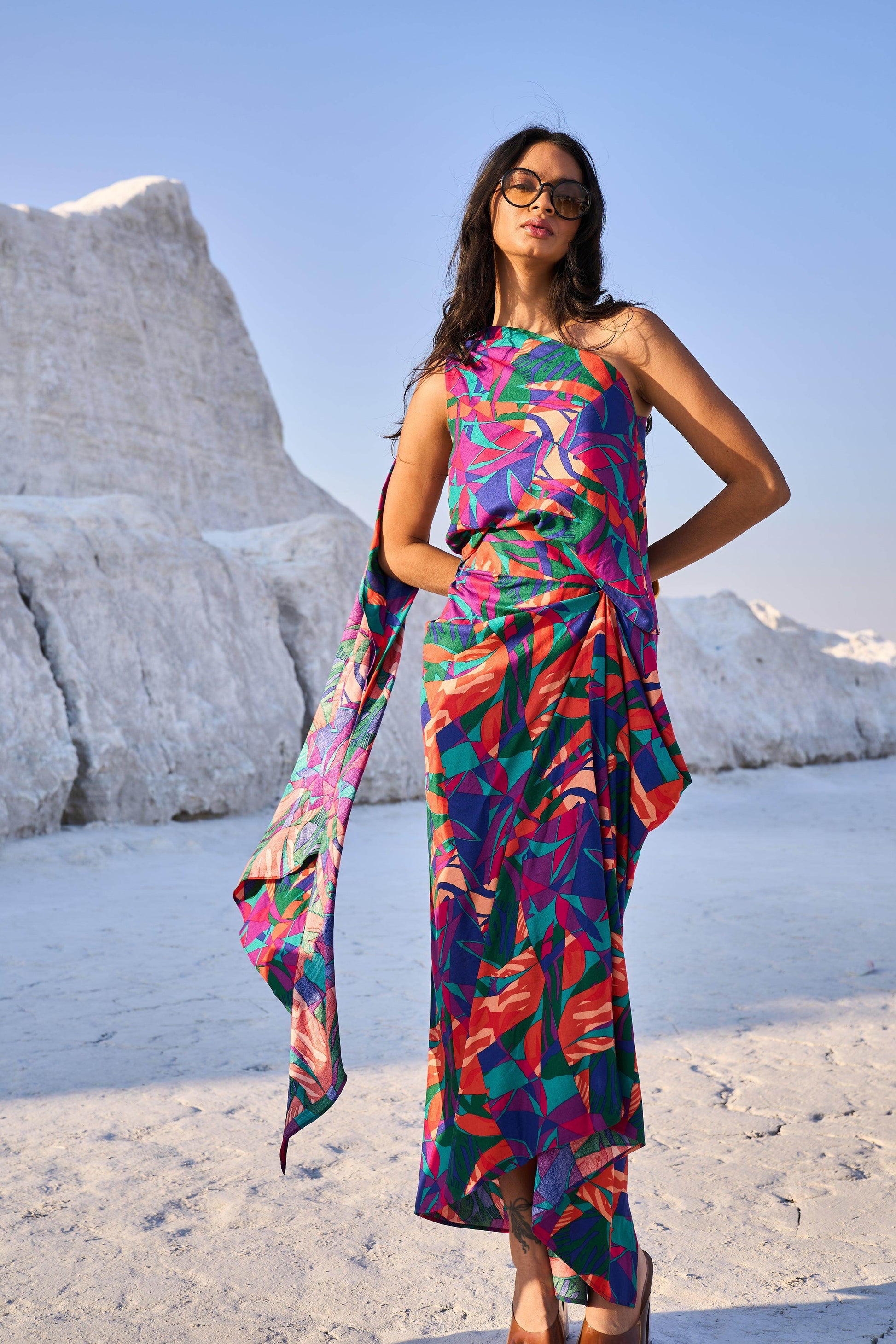 ABSTRACT PRINTED DRAPE SKIRT - dash and dot