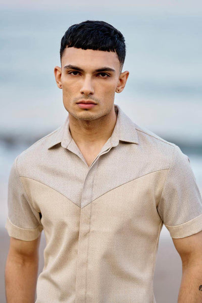 CONTRAST V SHIRT - dash and dot