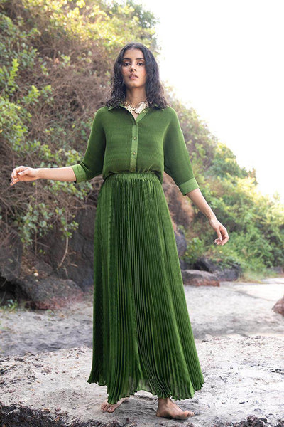 GREEN PLEATED SKIRT - dash and dot