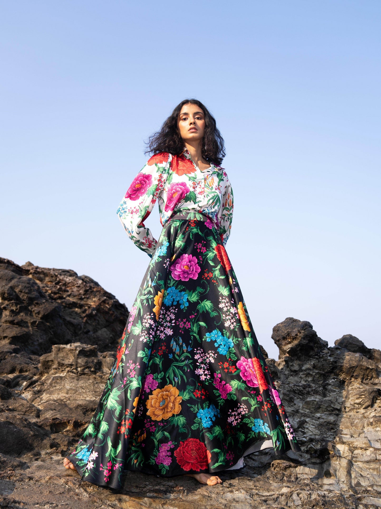 PRINTED BLACK SKIRT - dash and dot