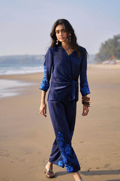 SIDE TIE EMBROIDERED CUFF SET - dash and dot