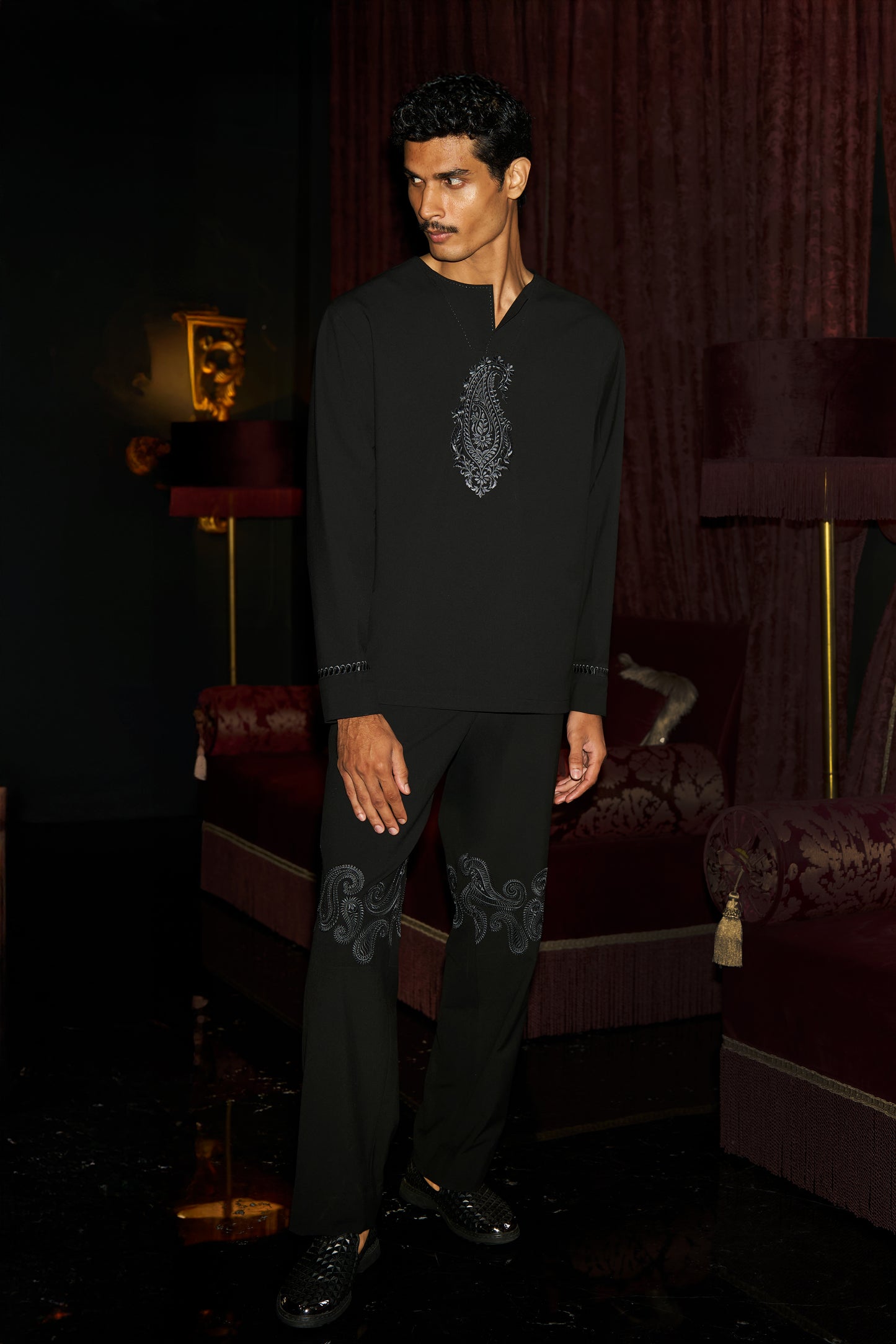 PAISLEY EMBROIDERED PANT