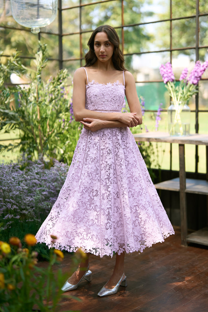 SCALLOPED FLARED LACE MIDI dash and dot
