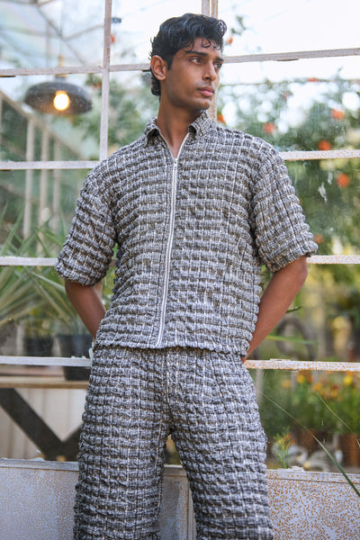 BUBBLE JACQUARD KNIT ZIP SHIRT