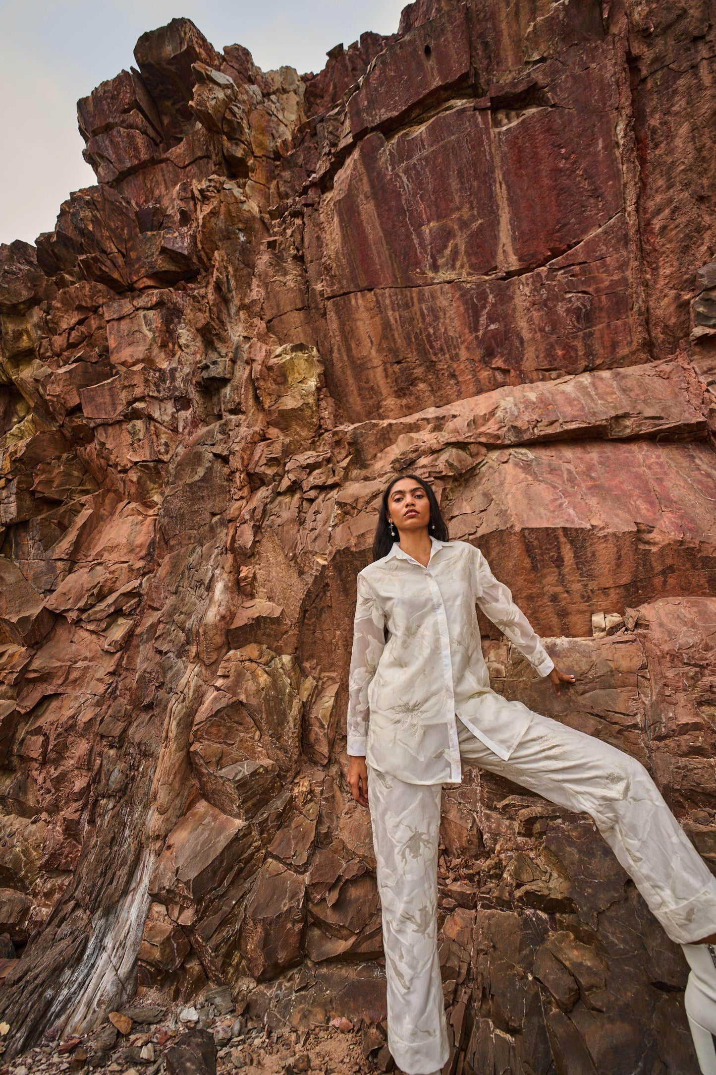 IVORY BROCADE PANT - dash and dot