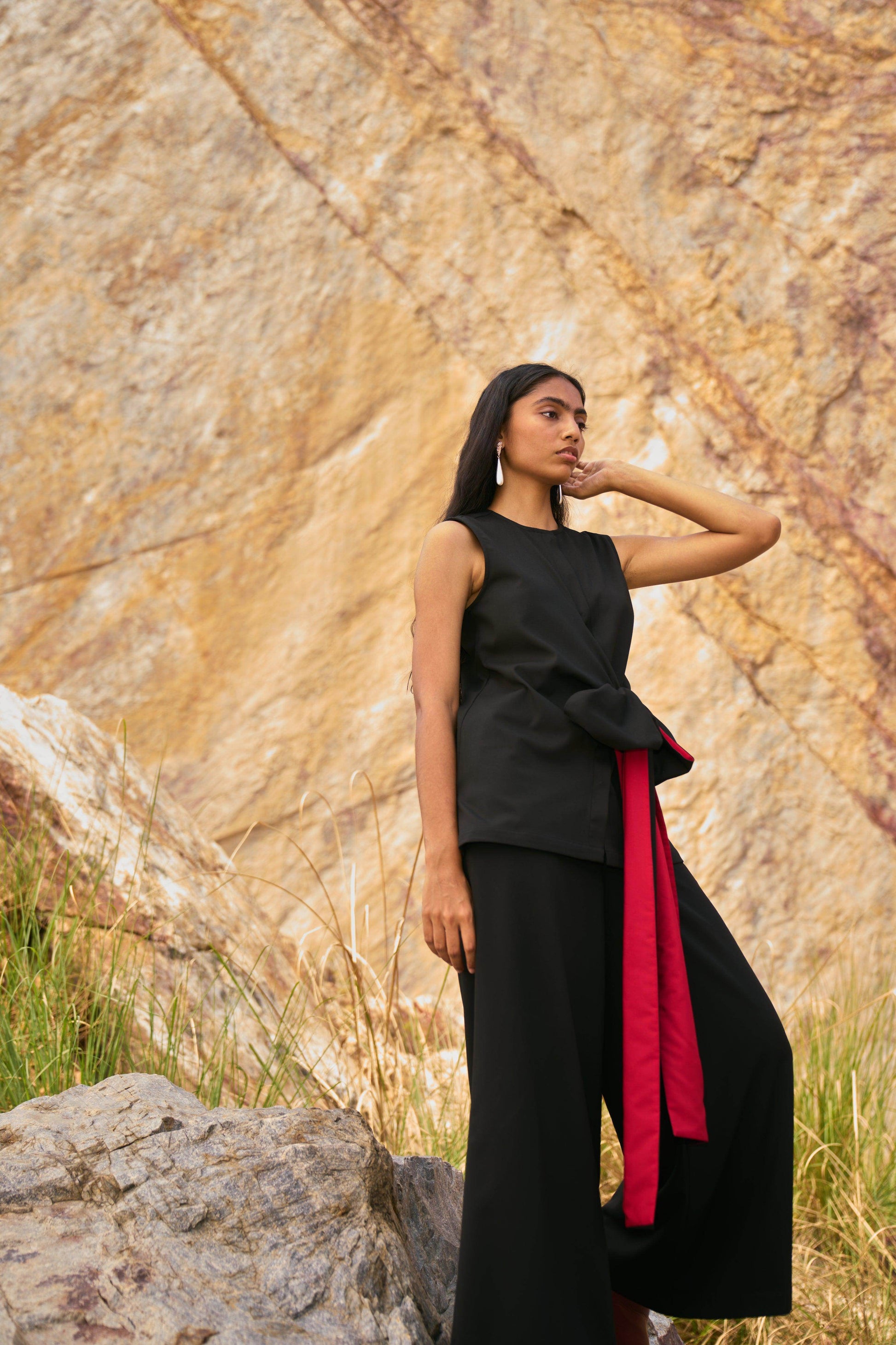 SIDE TIE SLEEVELESS PANT SUIT - dash and dot