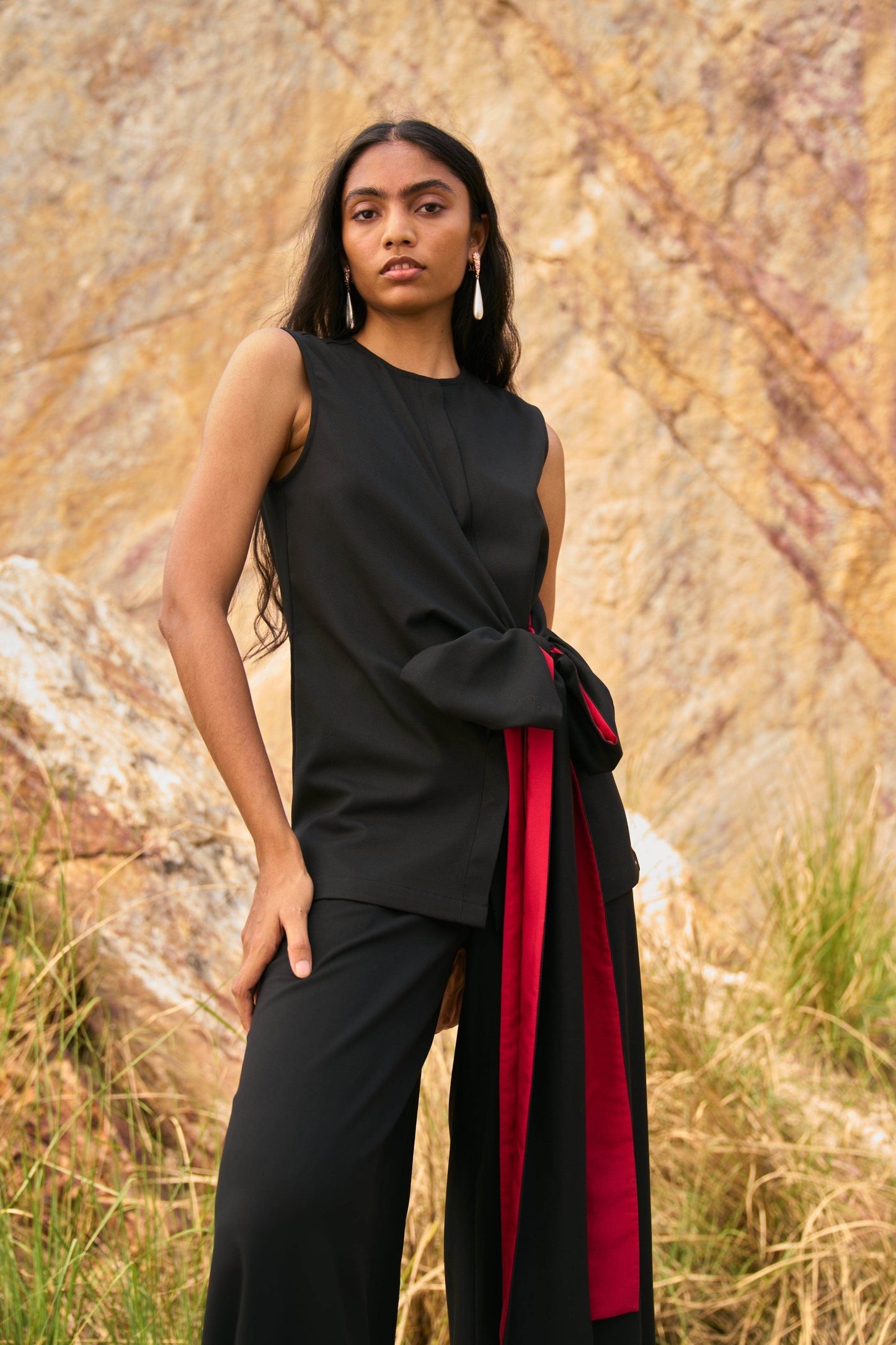 SIDE TIE SLEEVELESS PANT SUIT - dash and dot