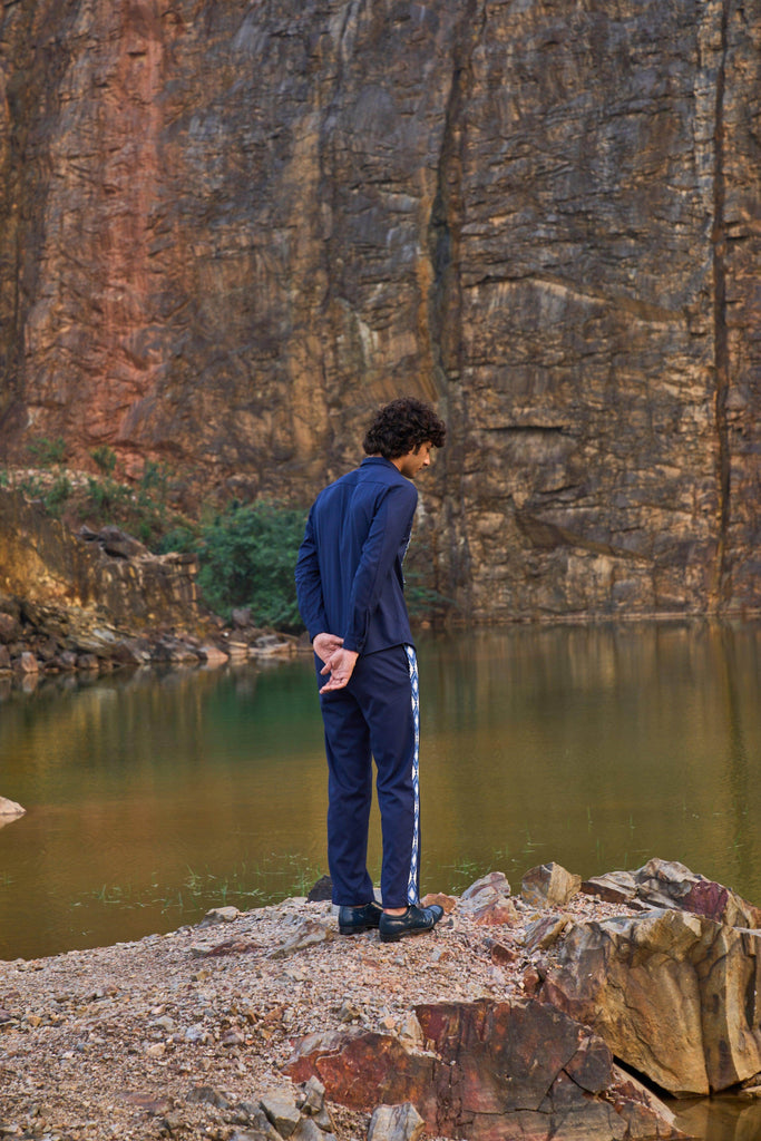 JACQUARD BIB SET - dash and dot dash and dot