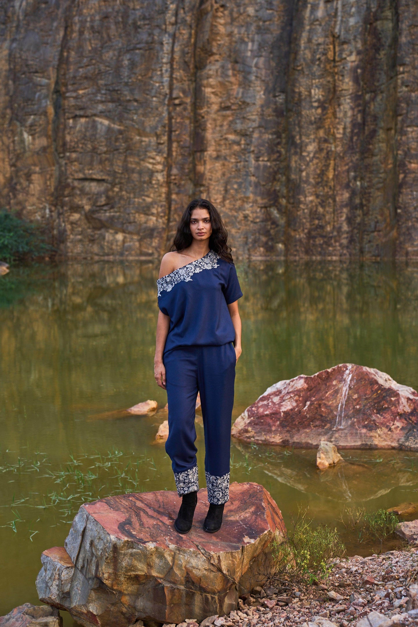 EXPOSED SHOULDER EMBROIDERED TOP - dash and dot