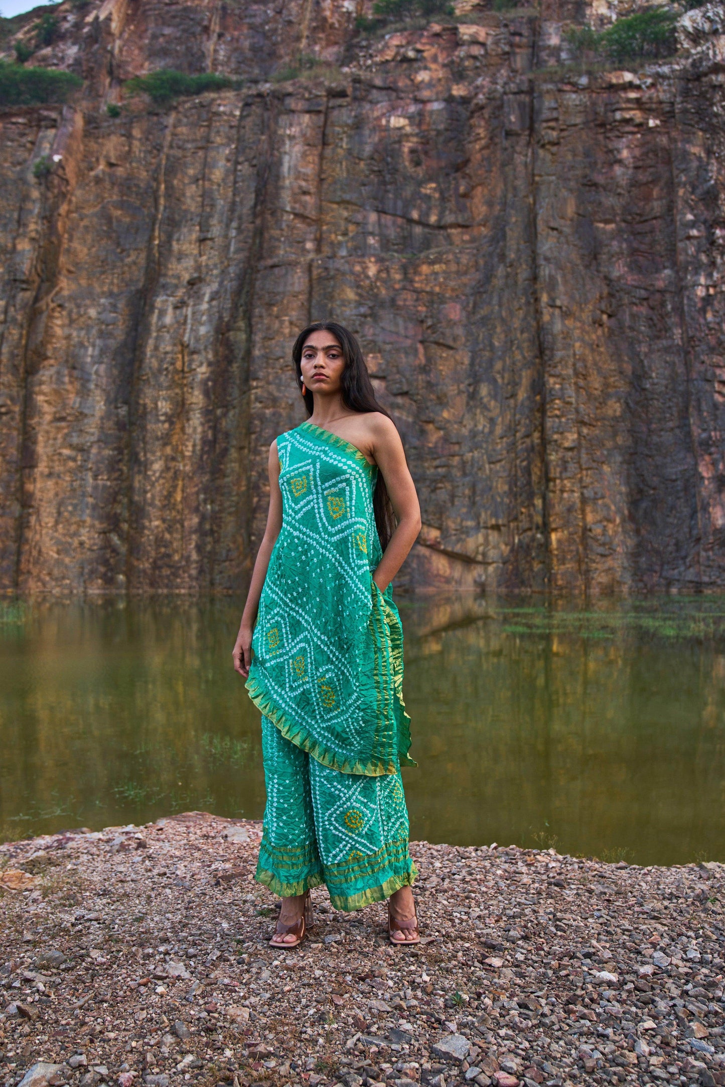 GREEN BANDHANI PANTS - dash and dot