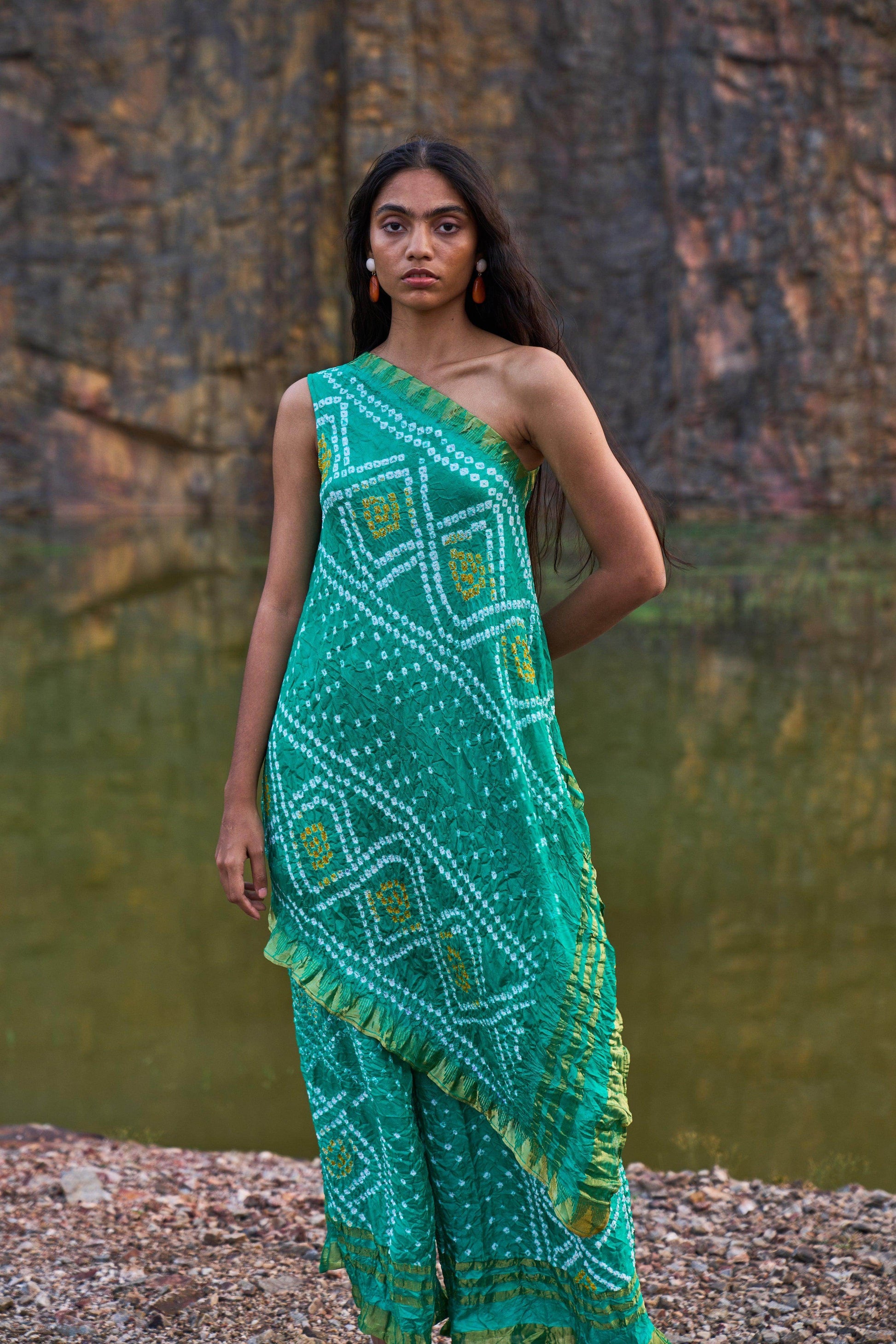 GREEN BANDHANI PANTS - dash and dot