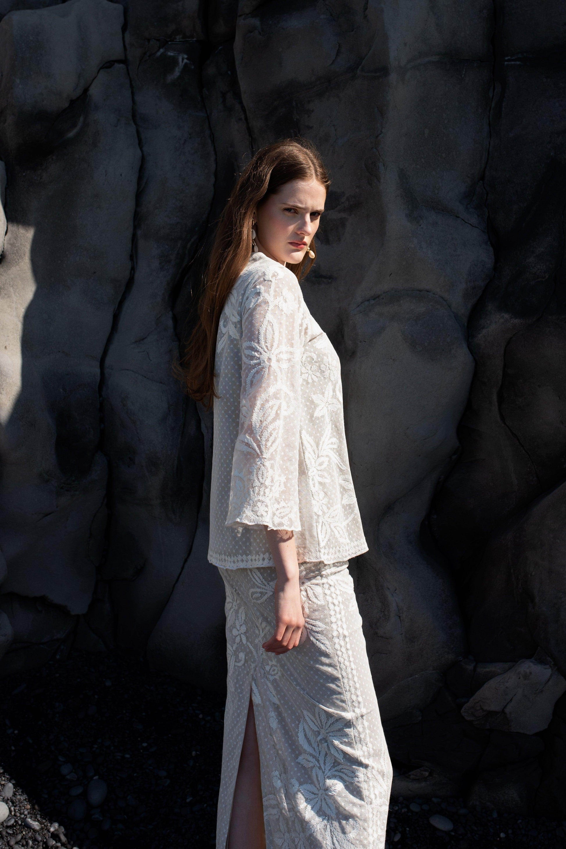 WHITE RIBBON EMBROIDERED TOP - dash and dot