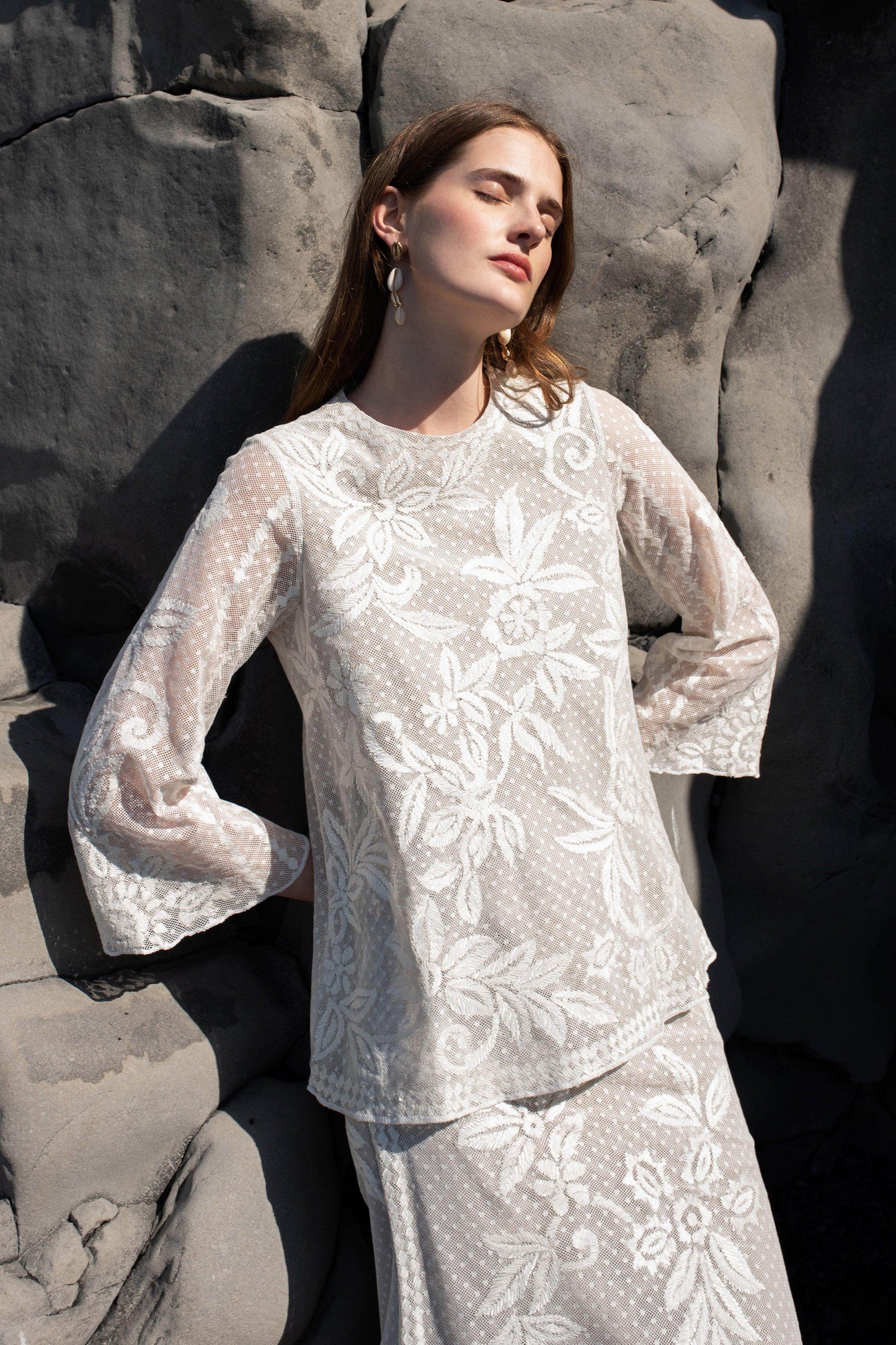 WHITE RIBBON EMBROIDERED SKIRT SET - dash and dot