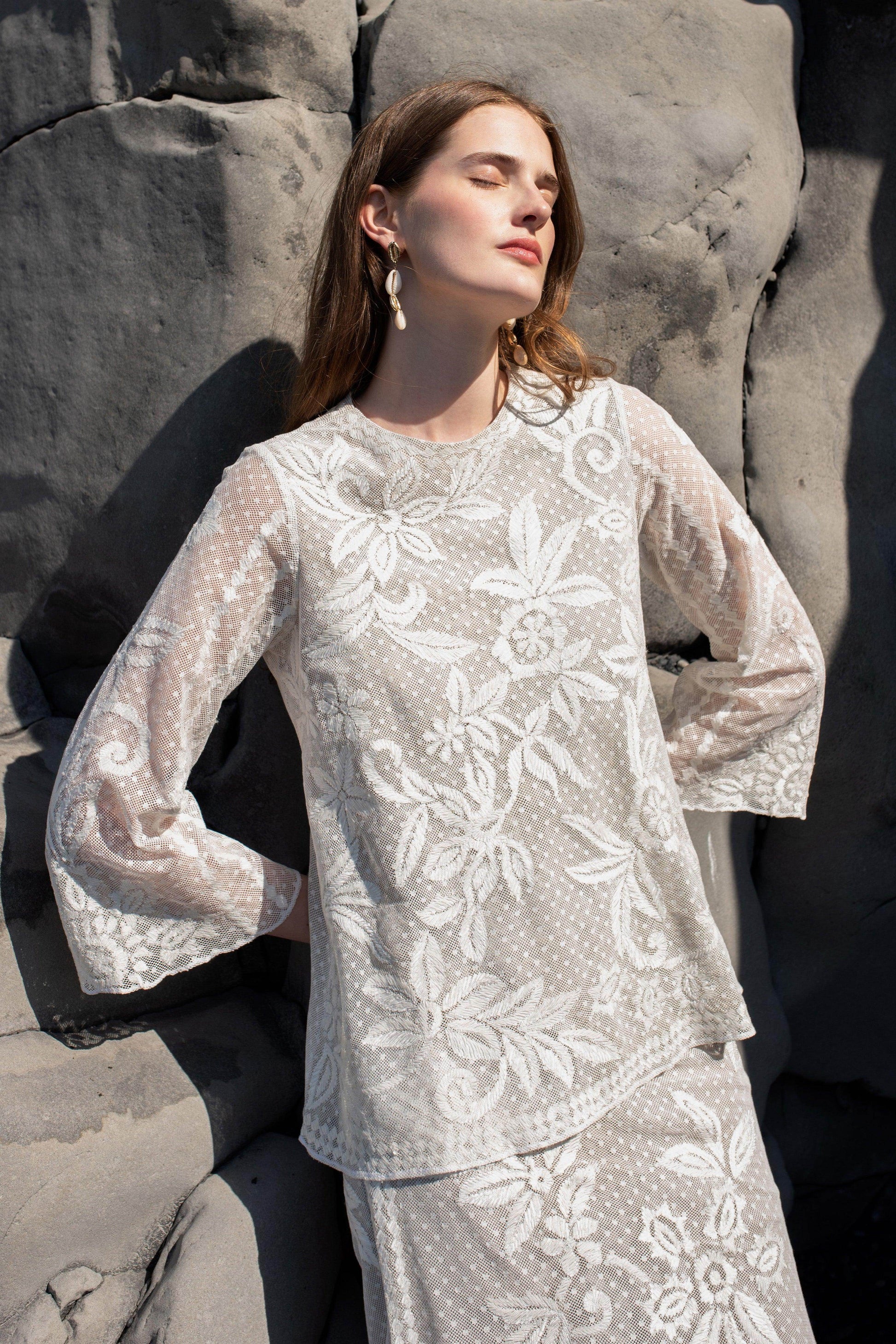 WHITE RIBBON EMBROIDERED SKIRT SET - dash and dot