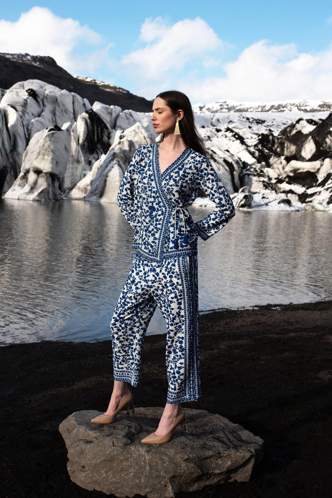 ARI STITCH FRONT OVERLAP TOP - dash and dot dash and dot