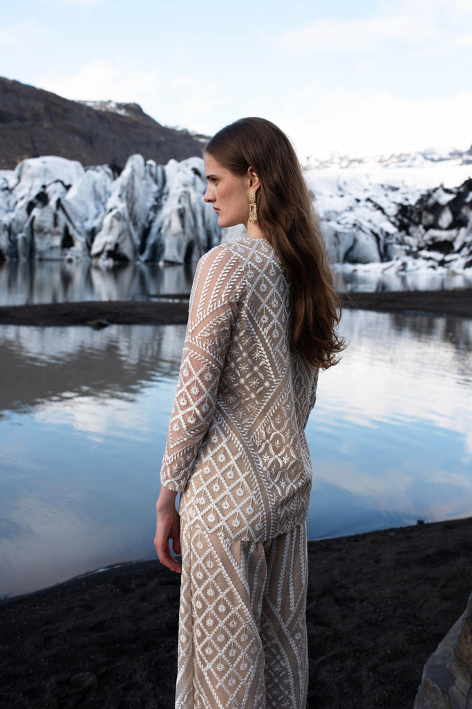 WHITE ON NUDE EMRBOIDERED V-NECK TOP - dash and dot dash and dot