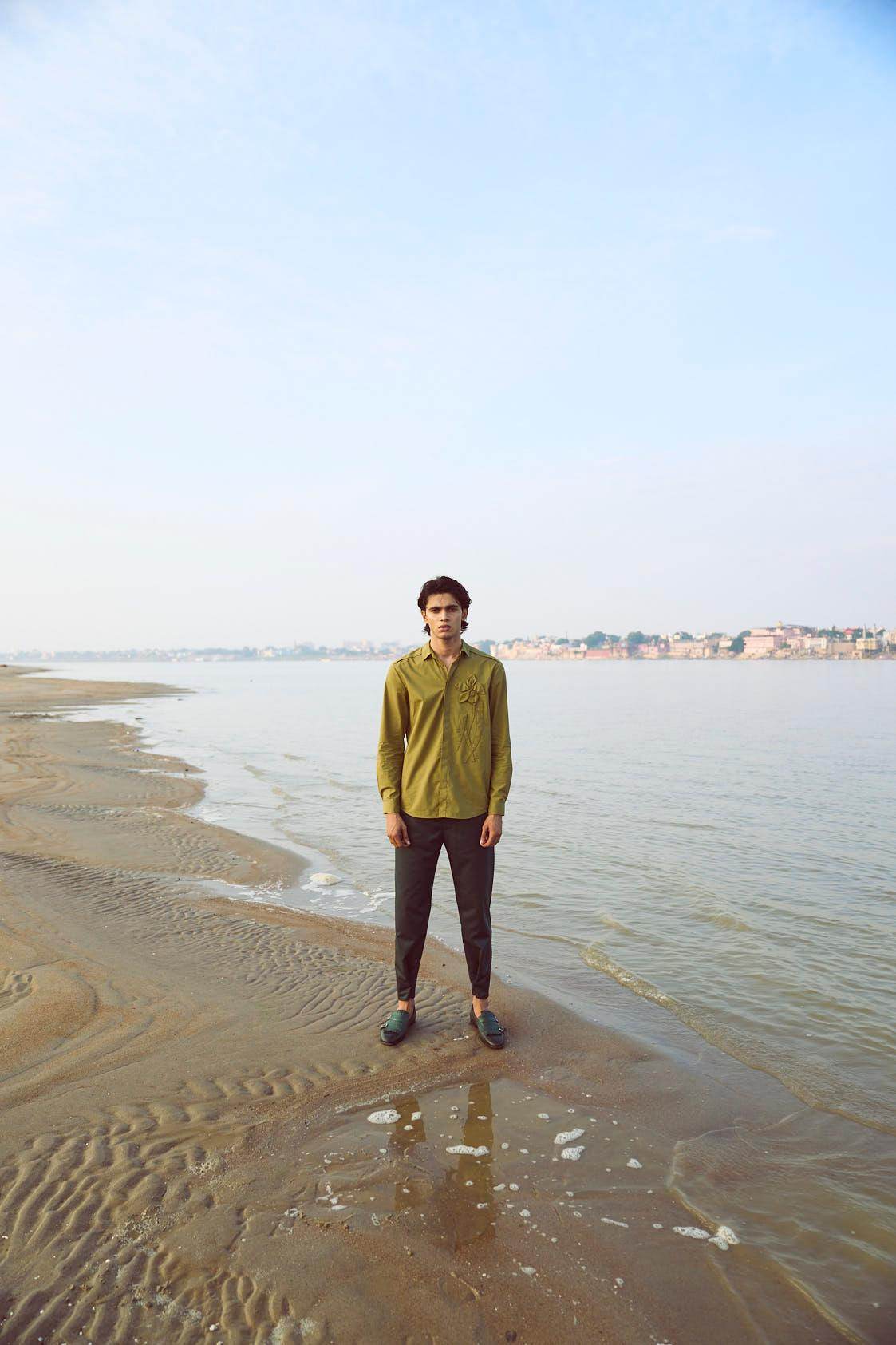 APPLIQUE SHIRT - dash and dot