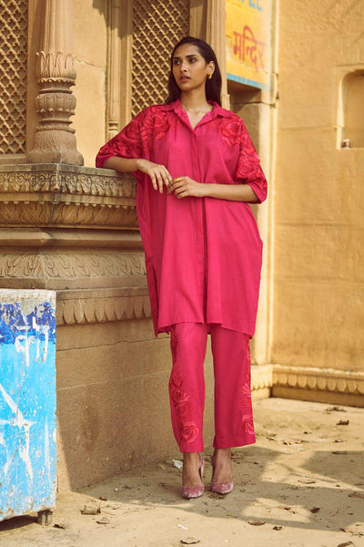 BOXY EMBROIDERED SET - dash and dot